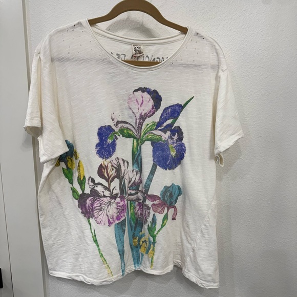 Magnolia Pearl Tops - Magnolia Pearl Iris Tee